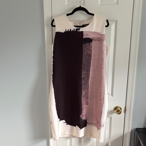 DKNY Women's Scuba Sleeveless Career Midi Dress in Cream and Black with Pink Art - Picture 1 of 7